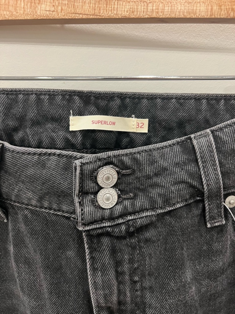 Levi’s Superlow Loose Jeans 32x32 NWT Black Wash Low Rise Baggy Straight Leg Y2K - Picture 4 of 12